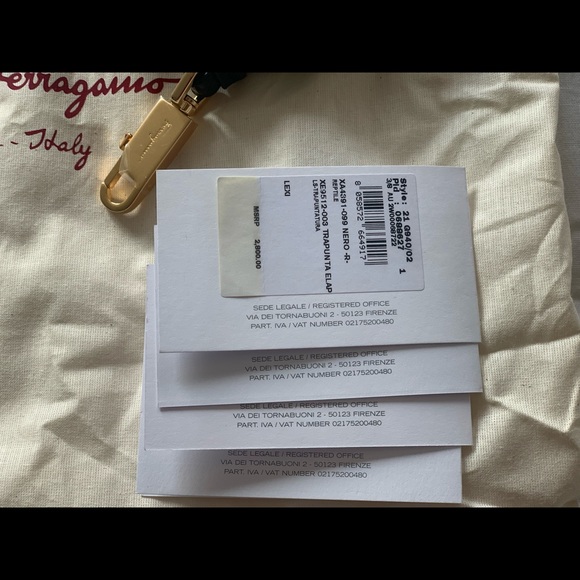 Authentic Salvatore Ferragamo LEXI Reptile hamdbag - Picture 4 of 6